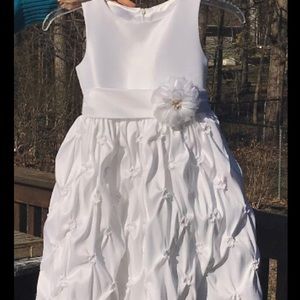 Girl’s formal white Communion/Wedding dress
